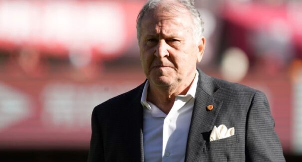 Zico é assaltado em Paris e tem prejuízo de R$ 3 milhões