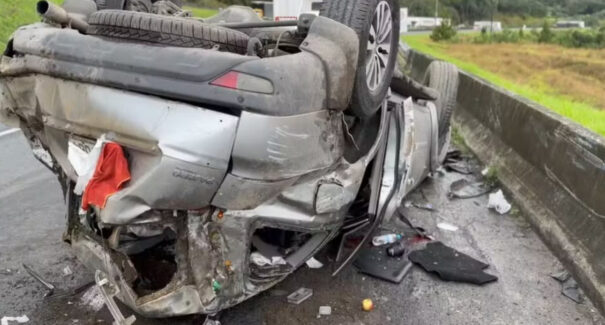 Dunga, capitão do tetra, e esposa ficam feridos após carro capotar no Paraná