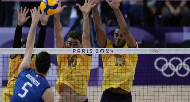 Seleção masculina de vôlei perde na estreia para a Itália