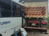Acidente entre micro-ônibus e carreta deixa 17 feridos na BR-135