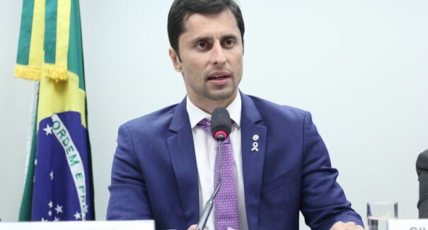 Com relatoria de Duarte, Comissão aprova indenização para agente de saúde que usar transporte próprio para trabalhar