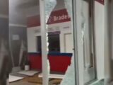 Vídeo: criminosos explodem banco, danificam loja e fazem reféns em São João do Paraíso