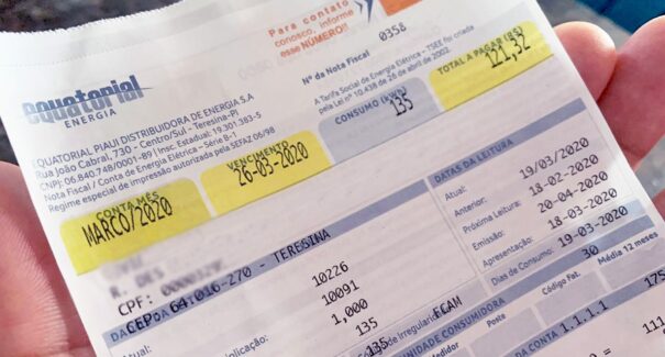Projetos de lei poderão encarecer as contas de luz em R$ 29 bilhões por ano, diz Abradee