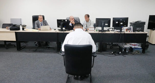 Homem que matou esposa a tiros em 2023 é condenado a 14 anos em São Luís