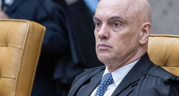 PF intima ex-assessor de Moraes para depor sobre vazamento de mensagens