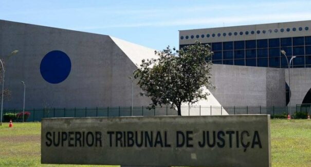 Superior Tribunal de Justiça lança concurso com salários de R$ 12 mil