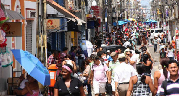 População brasileira começará a diminuir em 2042, diz IBGE