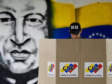Contagem de atas feita por agência mostra González com 6,89 milhões de votos; número oficial mostra Maduro com 6,4 milhões