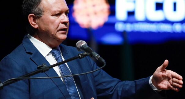 Em Goiânia, governador do Maranhão inicia participação na Feira Internacional de Comércio Exterior do Brasil Central