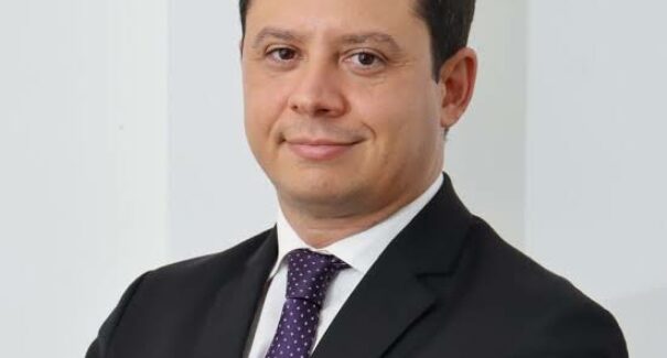Jurista do TRE-MA lança  livro no STF