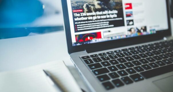 Como publicar uma matéria na Isto é, Terra, Uol, IG, G1 e R7: Guia completo