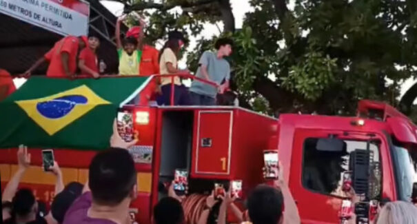 Grande recepção marca volta de Rayssa Leal a Imperatriz após Olimpíadas