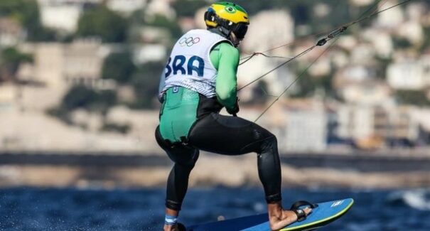 Paris 2024: Bruno Lobo estreia em quarto lugar na Fórmula Kite