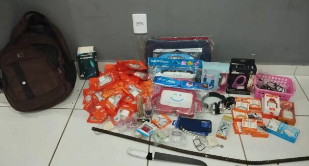 Polícia prende segundo suspeito de roubo a loja de celulares no João Paulo