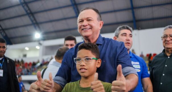 Governo do Maranhão entrega mais 1.500 óculos pelo programa Cuidar dos Olhos, em São Luís