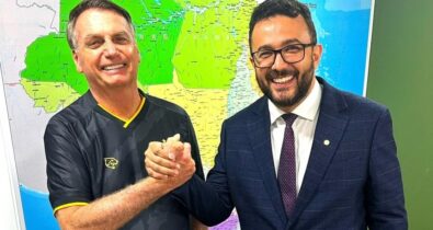 Bolsonaro participa de carreata em São Luís ao lado do candidato Dr. Yglésio