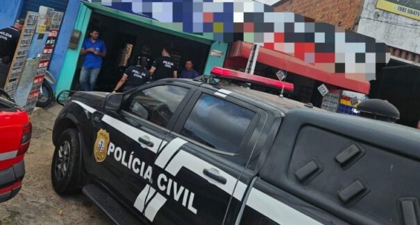 Polícia Civil deflagra operação contra empresas suspeitas de fabricação de placas falsas para veículos