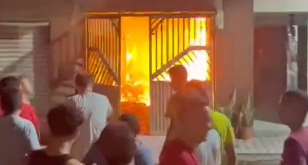 Vídeo: loja é destruída por incêndio no Centro de Pio XII