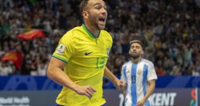 É hexa! Brasil vence Argentina e é campeão da Copa do Mundo de Futsal