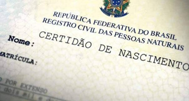 Mutirão gratuito de registro civil beneficia 100 famílias em Imperatriz