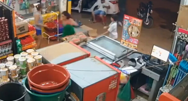 Mulher é perseguida e morta a tiros por dupla encapuzada em Imperatriz