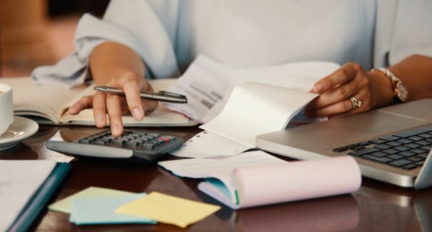 Pequenos negócios tem até amanhã (31) para regularizar débitos com a Receita Federal