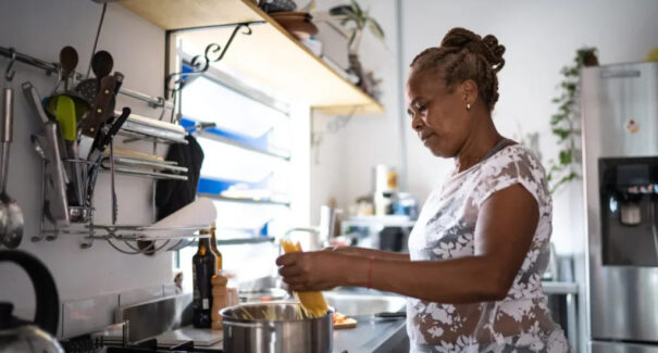 Maranhão é o 3º estado do país com maioria dos lares chefiados por mulheres