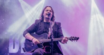 Cantor Dino Fonseca traz projeto “Acoustic Sessions” para São Luís