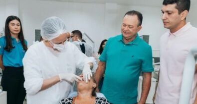 Governo entrega 600 próteses dentárias em mutirão na Clínica Sorrir da Praia Grande