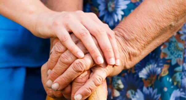 Expectativa de vida no Brasil atinge novo recorde