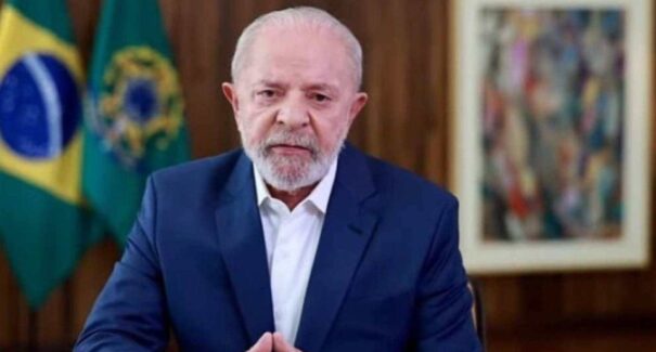 Lula lança programa Mais Professores nesta terça-feira (14)
