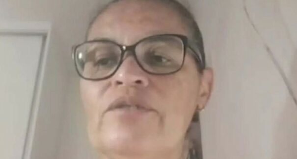 Professora é apedrejada por alunos após dar aulas sobre cultura afro-brasileira