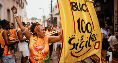 Bloco 100 Sigilo realiza apresentação gratuita e aberta ao público no São Francisco, neste domingo (24)