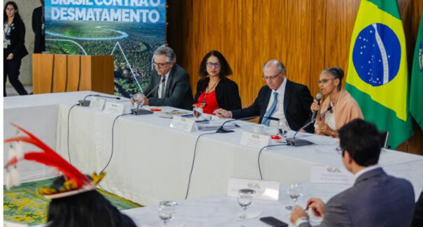 Maranhão registra queda do desmatamento na Amazônia e no Cerrado e assina pacto para prevenção