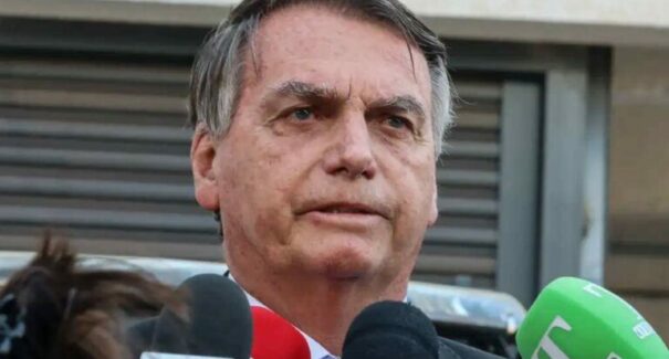 Bolsonaro questiona prisão de Braga Netto em suas redes sociais