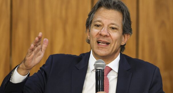 Haddad confirma isenção de IR para quem recebe até R$ 5 mil