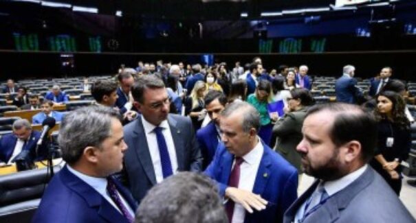 Lei de Diretrizes Orçamentárias de 2025 é aprovada pelo Congresso