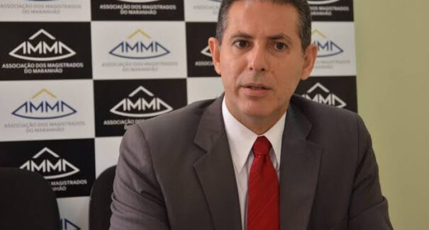 Desembargador suspende tramitação do PLOA-2025 na ALEMA por descumprimento de liminar
