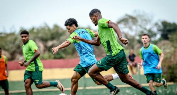 Sampaio treina forte durante pré-temporada