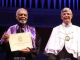 Gilberto Gil é homenageado com título de doutor honoris causa pela UFRJ