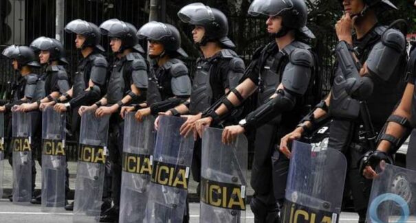 Lula estabelece decreto de novas regras para uso de força por policiais