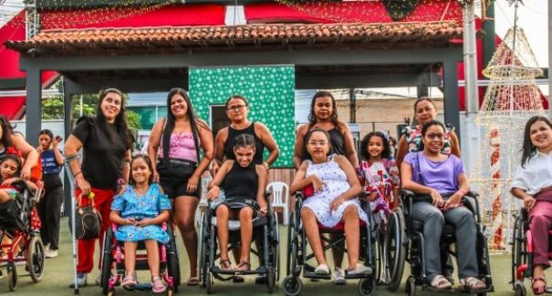 Governo do Estado leva pessoas com deficiência para a Vila Encantada no Ipem