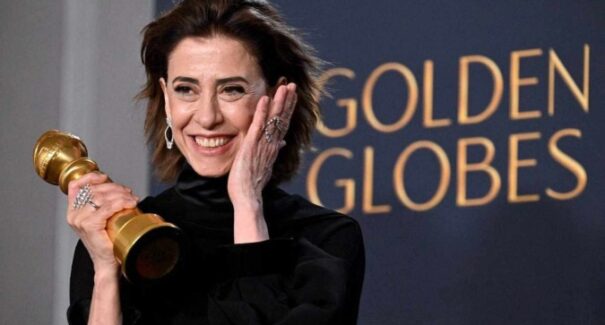 Fernanda Torres faz história ao conquistar o Globo de Ouro na categoria Melhor Atriz
