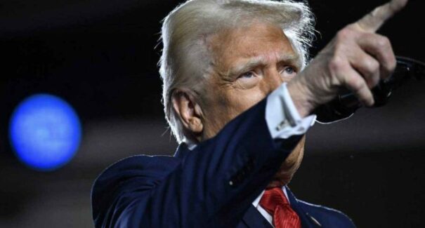 Trump intensifica pressão sobre a América Latina com novas medidas de imigração e sanções