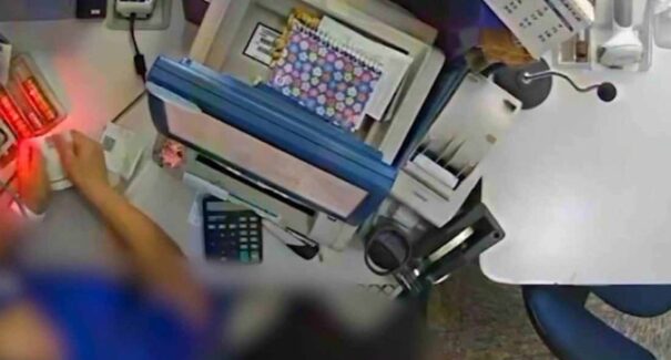 Atendente de lotérica furta bilhete da Mega de quase R$ 35 mil; veja vídeo
