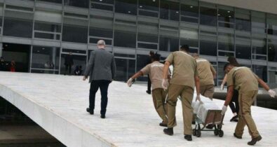 Obras restauradas após os ataques de 8 de janeiro retornam ao Palácio do Planalto