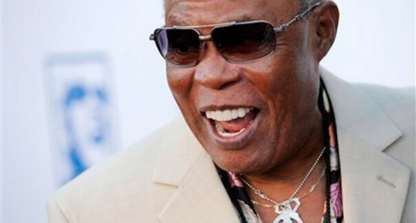 Sam Moore, lendário cantor de soul, morre aos 89 anos