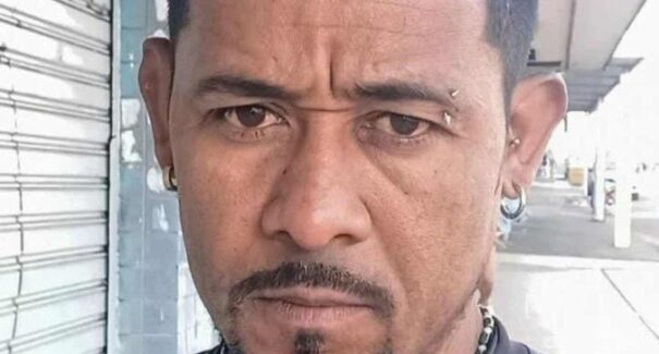 Homem é preso após assassinar companheira na frente dos filhos na Estrutural