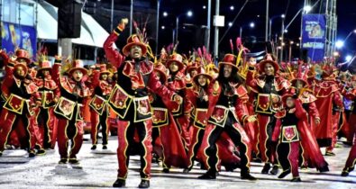 Cafua das Mercês abre exposição carnavalesca