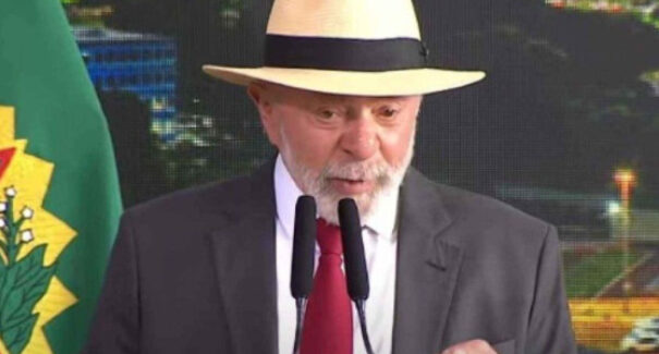 Lula afirma que maridos são “mais apaixonados pela amante do que pelas mulheres”